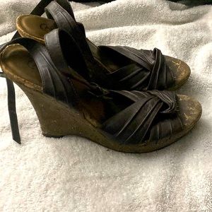 Carlos santana sandal wedges